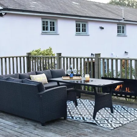 Luxury 2-Bed Barn Conversion In Llansteffan Carmarthen Esterno foto