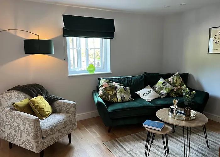 Luxury 2-Bed Barn Conversion In Llansteffan