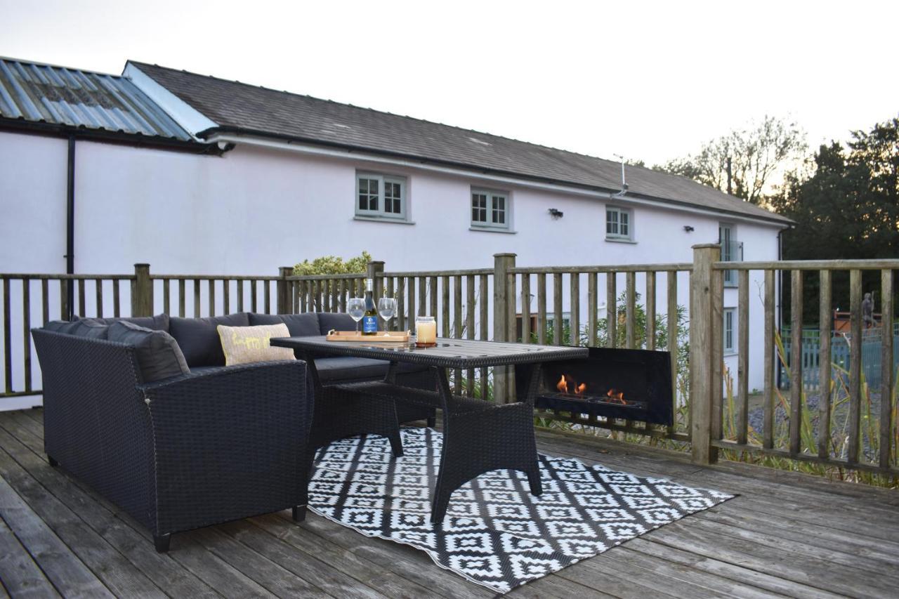 Luxury 2-bed Barn Conversion In Llansteffan Holiday home *