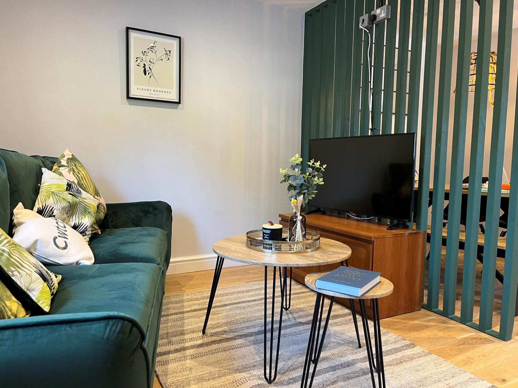 Luxury 2-bed Barn Conversion In Llansteffan * Carmarthen